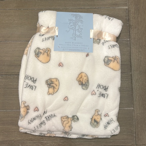 NWT! Winnie The Pooh Baby Blanket - Picture 5 of 5